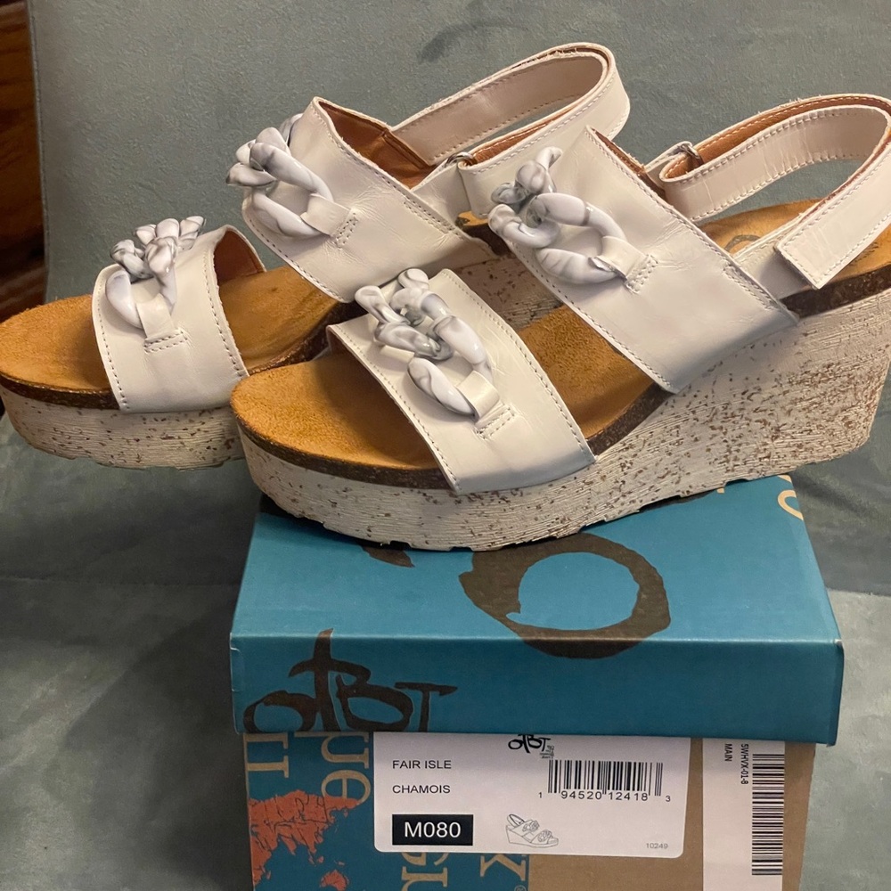 OTBT Wedge Sandals 8 Leather Upper